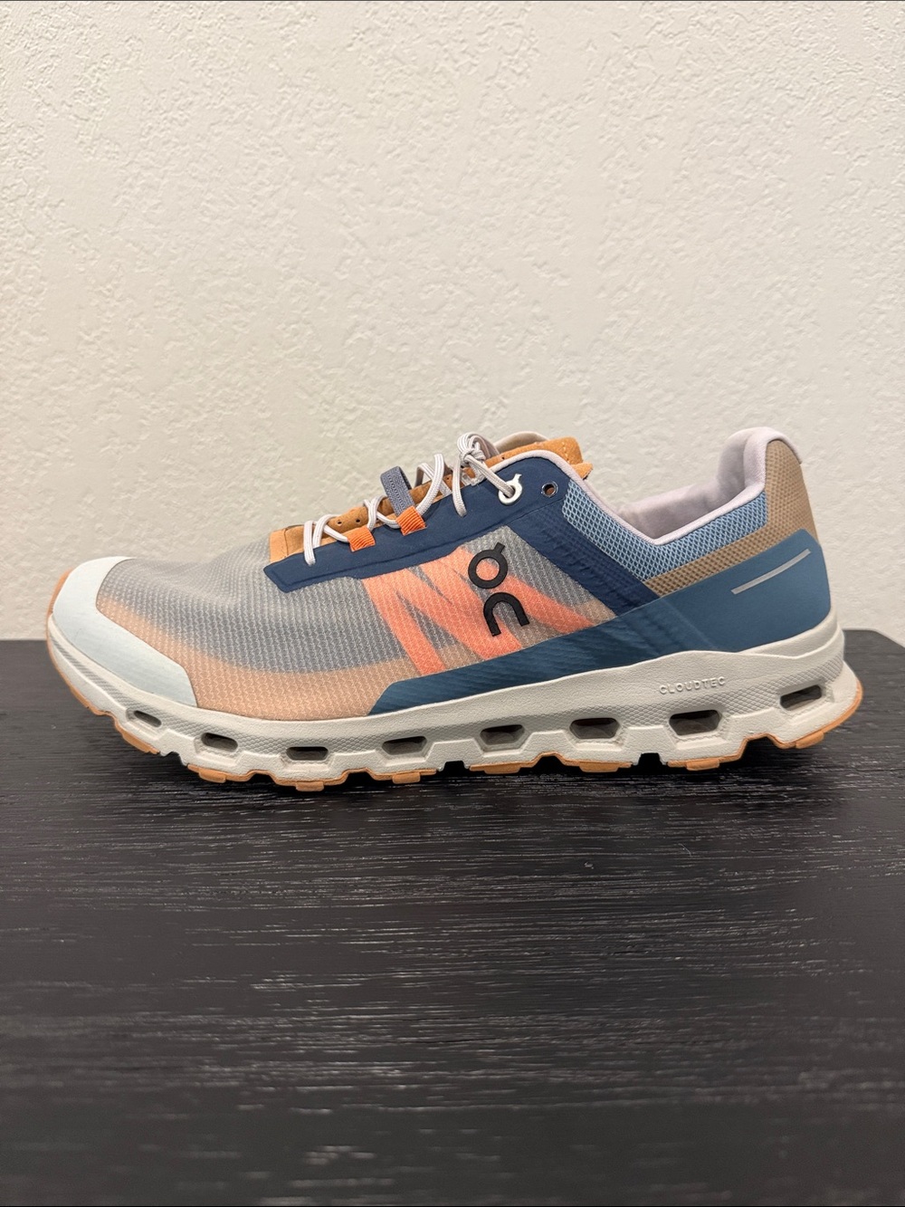 Men’s size 12.5 On Cloudvista On Running Cloud Shoe Navy Mineral